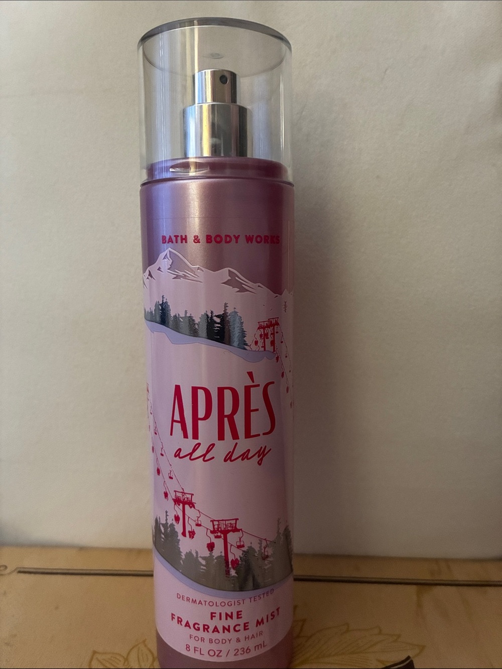 Bath & Body Works Après All Day Fine Fragrance Mist - Light Pink & Metallic Pink